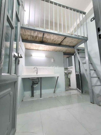 PHÒNG TRỌ GÁC GIÁ RẺ TẠI QUANG TRUNG