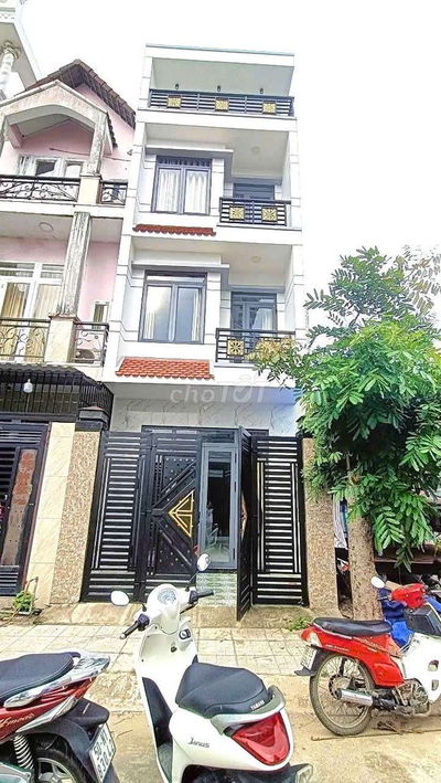 Mt đg nhựa D16 , 2lầu , khu Cát Tường , Long An cũ nay thuộc Tây Ninh