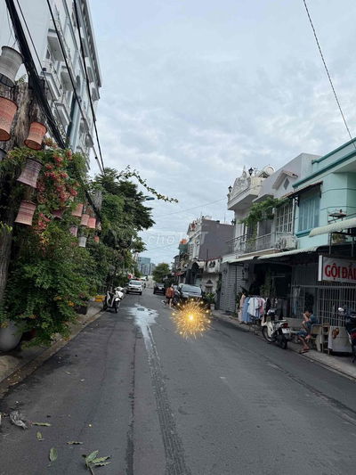 Nhà mặt tiền kinh doanh,Quận 7 Nguyễn Văn Linh,4x16m,sẵn dòng tiền,hơn