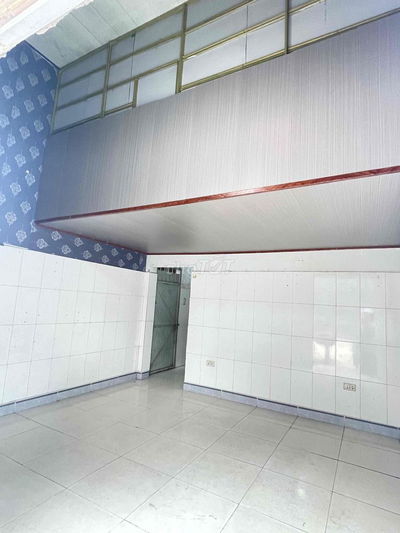 nhà nguyên căn, hẻm 2 xe tải tránh nhau, điện nước theo giá nhà nước