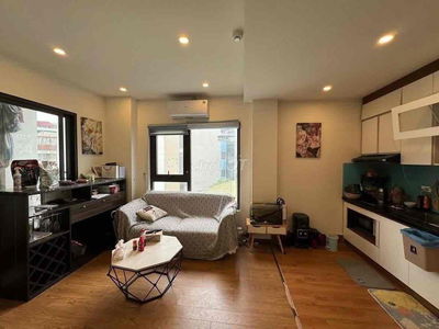 GẦN NHÀ HÁT TPHCM - căn hộ 1 phòng ngủ thang máy