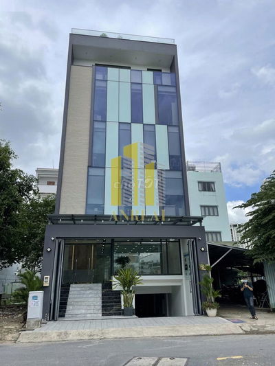 VĂN PHÒNG CHO THUÊ HIỆN ĐẠI 135M2 GIÁ 28 TRIỆU