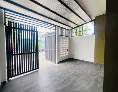 Căn liên kế 1 trệt 1 lầu Oasis City cho thuê