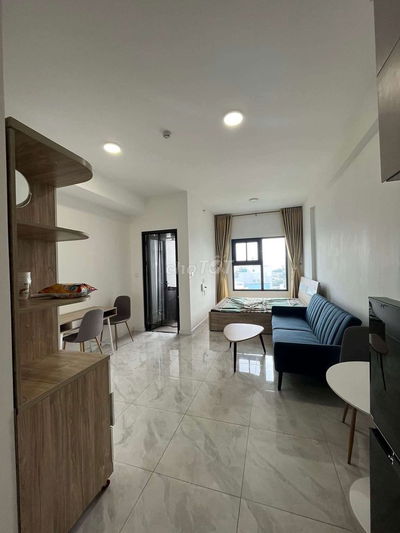 Cho thuê Căn STUDIO full nội thất giá 9,5tr, đẹp tầng cao, nhà mới