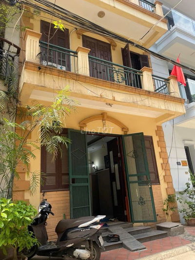 mời thuê nhà 5T Nguyễn Khuyến - Văn Miếu. DT 75m2 đường hè oto 20tr