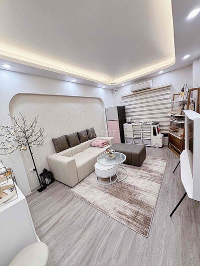 Ô tô đỗ Gốc Đề - Minh Khai, ngõ thông, Kinh doanh tốt, Thanh Máy.