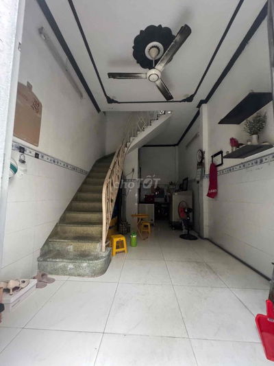 Nhà hẻm Nguyễn Suý , Tân Phú ( gần chợ Tân Hương )