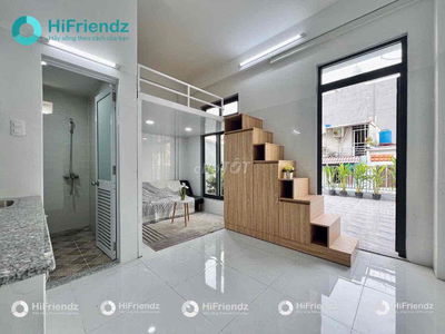 Căn Hộ Gác Lửng Full Nội Thất – Ban Cônh Siêu Rộng - Ngay Bình Thạnh