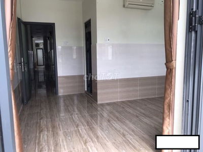 Phòng 26/11 Lâm hoành , 20m2, có máy lạnh, khóa vân tay, có thang máy