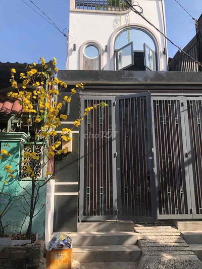 chính chủ bán nhà mặt tiền ĐHT23, công nhận 40m2