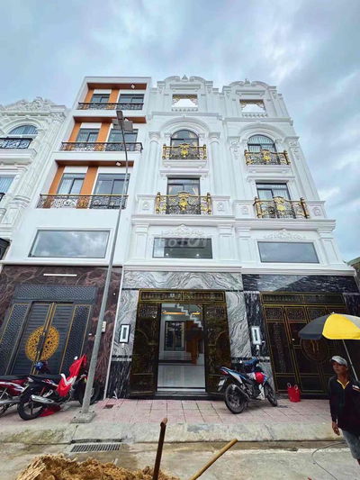 NHÀ BÌNH TÂN (4,4M x 12M) NGAY KHU TÊN LỬA. ĐƯỜNG NHỰA XE HƠI 8M !!!