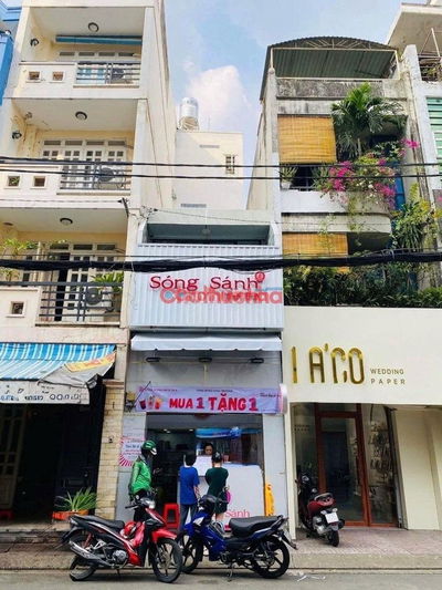 CHO THUÊ NHÀ MẶT TIỀN PHƯỜNG 15, QUẬN 10. NGAY TÔ HIẾN THÀNH, GIÁ 2X