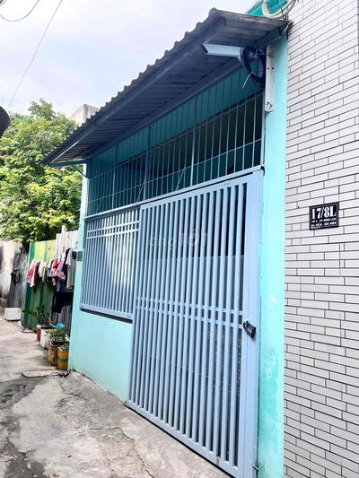 Nhà cấp 4 có gác lửng gần xịt chợ đầu mối ngã 4 trung chánh