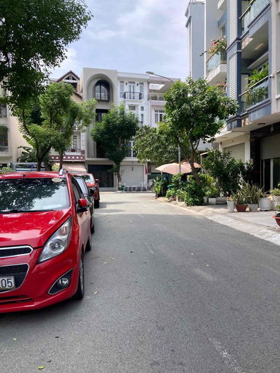 Bán Hotel 10 phòng KDC Phú My Q7