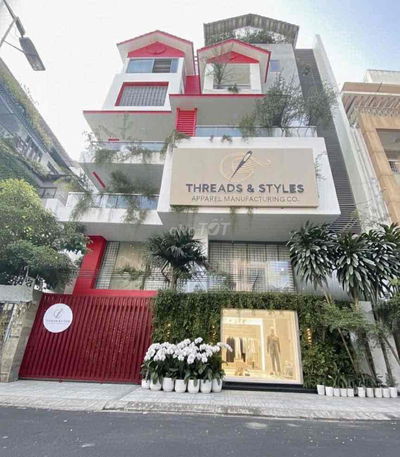 VỊ TRÍ CỰC HIẾM NGANG 8M 3 TẦNG CÓ SÂN NẰM NGAY MẶT TIỀN QUẬN 1 GIÁ 80