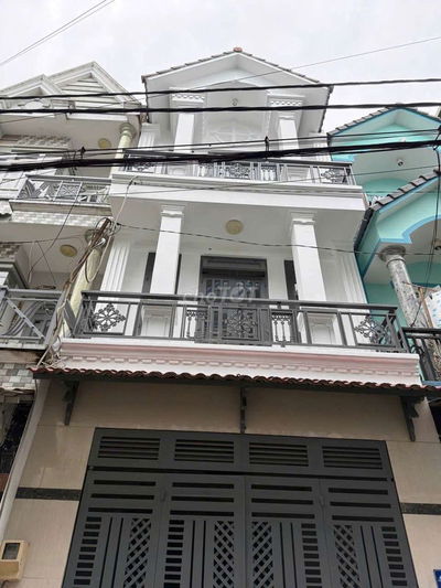 4,2x13 ô tô vào nhà 4pn 4wc hẻm 6m thông ht13 đẹp mới vào ở ngay