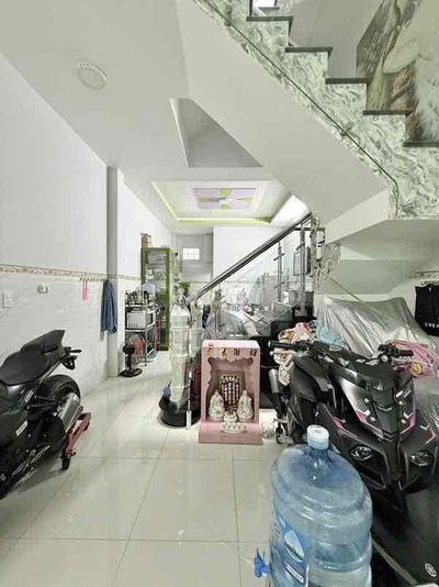 Bán nhà hẻm xe tải vào nhà 5x20 4 tầng đường an dương vương 7.5 tỷ