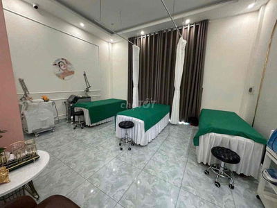 Toà nhà 6 tầng Ngay Go Bình Dương Vị trí kinh doanh Vip. 17 Phòng