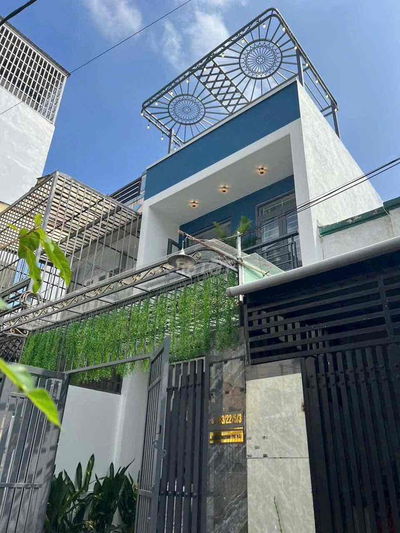 Bán  nhà Mới keng 4x15m.Đúc 2 Tấm hẻm ô tô đường Lâm thị hố.Q12