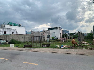 CHO THUÊ ĐẤT 30m x 35m MẶT TIỀN PHẠM VĂN SÁNG – HÓC MÔN