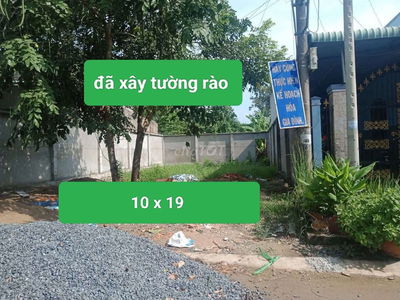 Bán đất mặt tiền Nguyễn Du