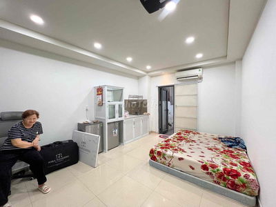 CHO THUÊ CĂN HỘ HOÀNG SA QUẬN 3 - MÁY GIẶT VÀ SÂN PHƠI RIÊNG -CHO 1 XE