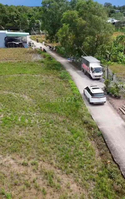 bán đất mặt tiền đường đan 4m, giá: 425tr nền SHR