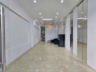 BÁN NHÀ 3 TẦNG VỪA Ở VỪA KINH DOANH MẶT TIỀN CỰC ĐẸP NGAY BV GIA ĐÌNH