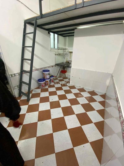 Pass lại phòng trọ có gác, rộng rãi giá 2tr8/tháng