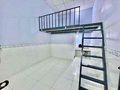 PHÒNG TRỌ CÓ GÁC - MÁY LẠNH - CUỐI ĐƯỜNG NGUYỄN SƠN