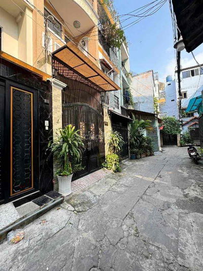 HẺM PHAN ĐÌNH PHÙNG – PHÚ NHUẬN – 4 TẦNG – 42M² –💰💰 GIÁ 8 TỶ 9 NHỈN