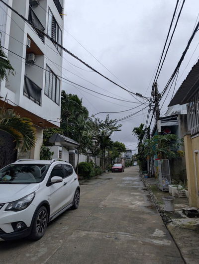 Chính chủ bán nhà ngang 6m, kiệt trước nhà 7m hướng Đông sát biển.