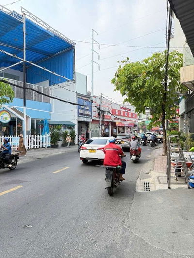65M2 X 3 TẦNG - 5 X 13 - VUÔNG - H.CÔNG - HXH SÁT MT KHU BÀU CÁT, T.B