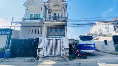 Nhà mặt tiền gần trung tâm hành chính Dĩ An, phường Dĩ An, TP Dĩ An.