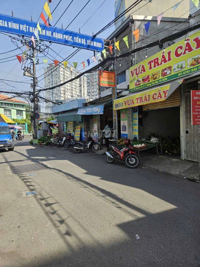 Mặt tiền Đs 3 p9 gv cũ 3.2x10m kinh doanh sầm uất