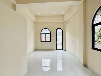 CHÍNH CHỦ CHO THUÊ MẶT BẰNG 40 M2 - LINH TÂY THỦ ĐỨC