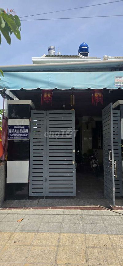 Nhà ở, văn phòng công ty