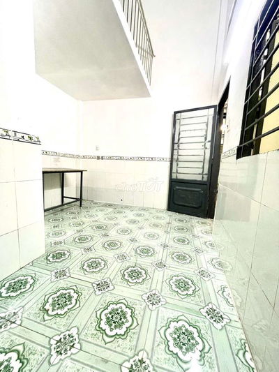 Phòng trọ 182 lã xuân oai q9