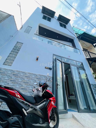 Bán nhà hxh 1 sẹt Đường số 8 p11 gv giá 5,8tỷ