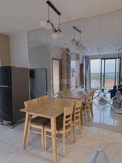 star tower, em gái ngây thơ bán rẻ hơn thị trường 200 triệu.