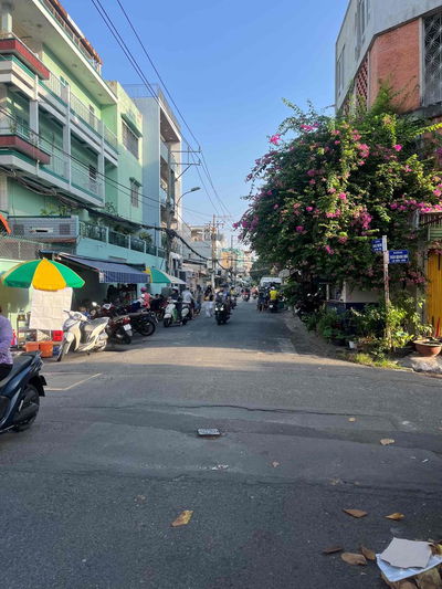 Hẽm  3m Bàu Cát 8  Tân Bình , Dtcn 22 m2, 2 tầng. Dt 6.7x3.2m.