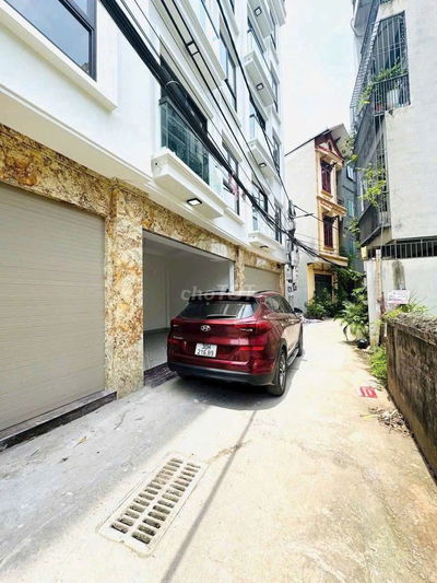 BÁN NHÀ 5 TẦNG 6 PHÒNG NGỦ PHỐ THẠCH BÀN ÔTÔ ĐỖ CỬA 1 NHÀ RA ÔTÔ TRÁNH