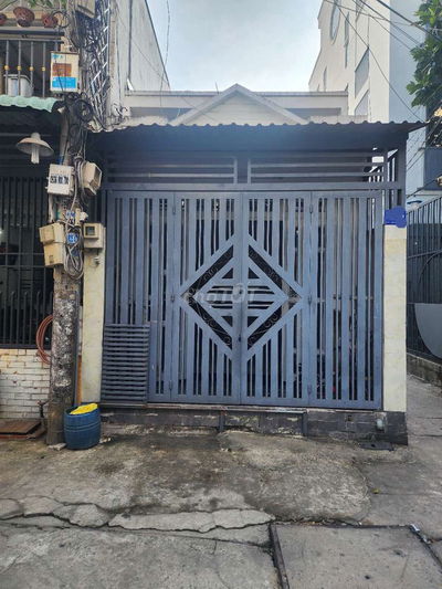 Bán nhà hẻm xe hơi, sổ riêng, sau metro Q12, giá 2 tỷ 750tr