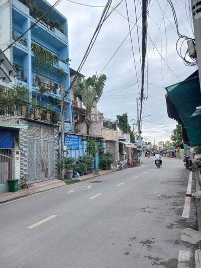 Mặt Tiền Đường 12m - Nhà 2 Tầng - DT: 96m2 - Hóc Môn - Giáp Quận 12.