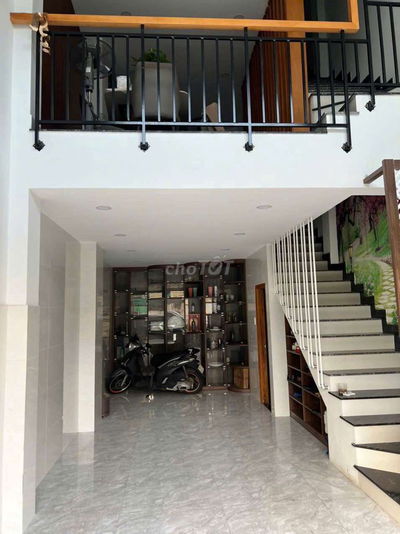 Cho thuê nguyên căn còn mới đẹp, 3pn 4wc, sẵn nt, Phạm Văn Chiêu p8 GV