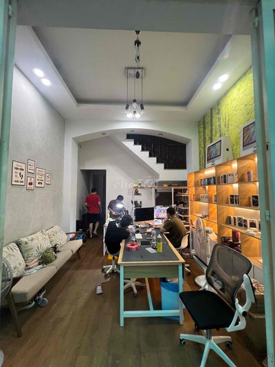 Cho thuê nhà 2 mặt tiền 4x16 trệt lầu 3PN giá 13 triệu