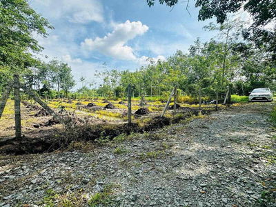 1.000m2 co 120m2 thổ cư , MT đường xe hơi thông, đát sạch giá 2.5 tỷ