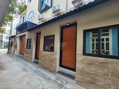 Bán nhà 3 tầng mới xây xong vừa ở vừa cho thuê Giá rẻ trước tết !