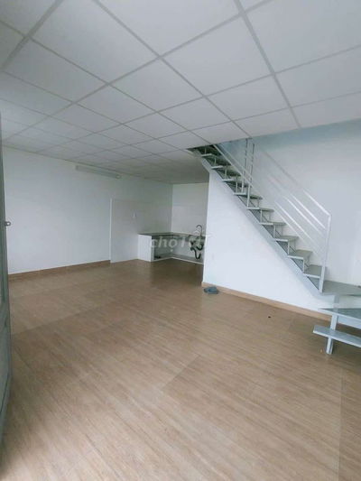 Cho thuê nhà tx 25 nhà mới như hình giá 5tr