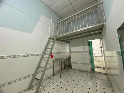 Cho Thuê Phòng Trọ Có Máy Lạnh - Rộng 25m2, Ở 2-3 Người Thoải Mái.